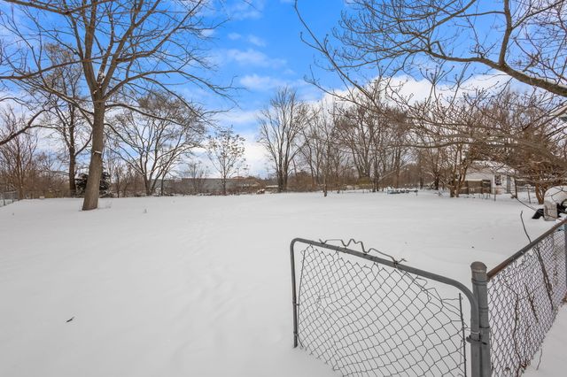 206 W Indiana Street, Kouts, IN 46347