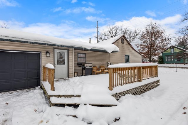 206 W Indiana Street, Kouts, IN 46347