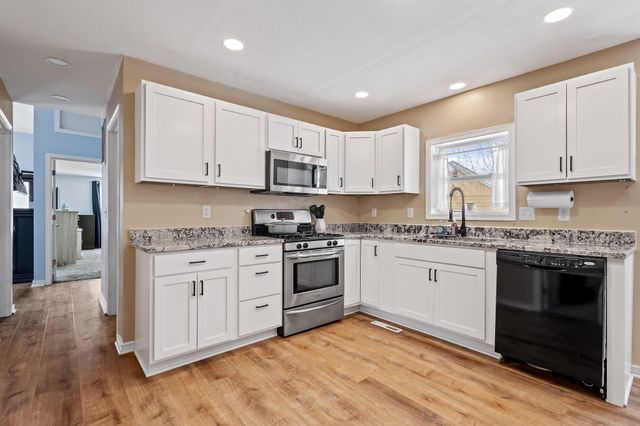 206 W Indiana Street, Kouts, IN 46347