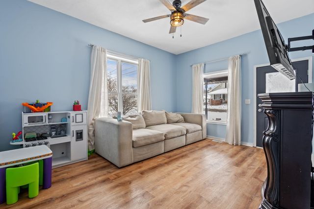 206 W Indiana Street, Kouts, IN 46347