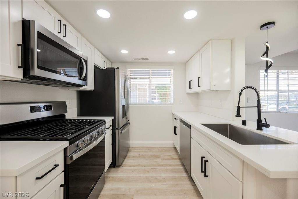 5330 Duralite Street 103, Las Vegas, NV 89122 — photo 2