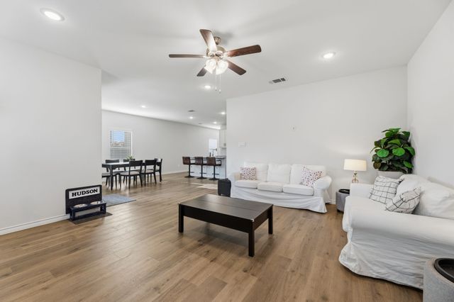 301 Willowmore Drive, Little Elm, TX 75068