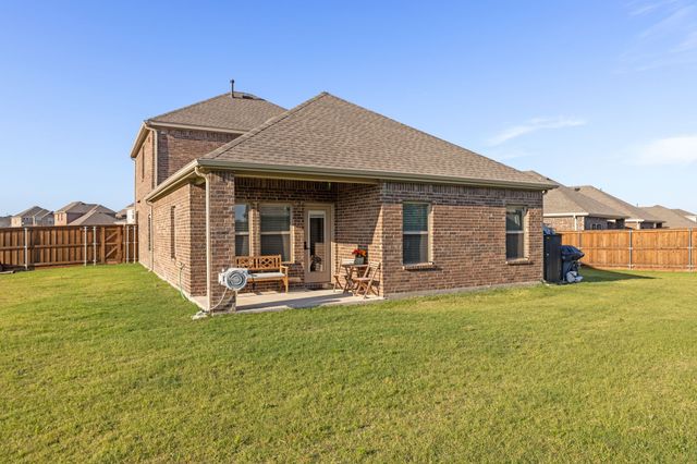 301 Willowmore Drive, Little Elm, TX 75068