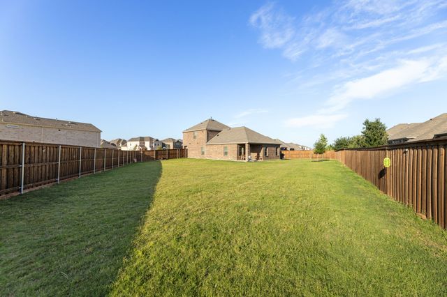 301 Willowmore Drive, Little Elm, TX 75068