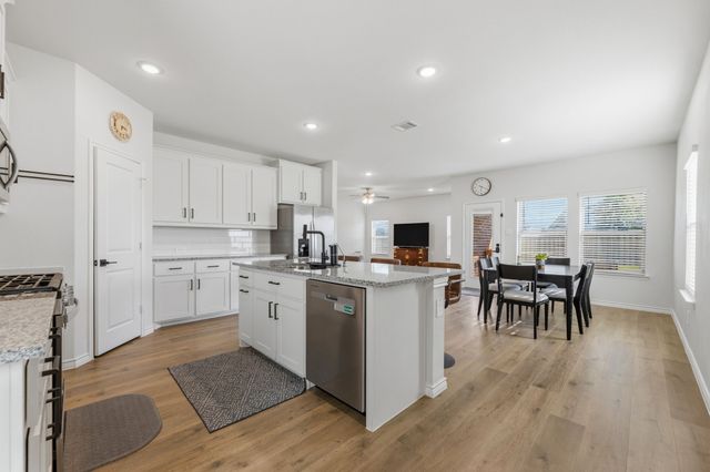 301 Willowmore Drive, Little Elm, TX 75068