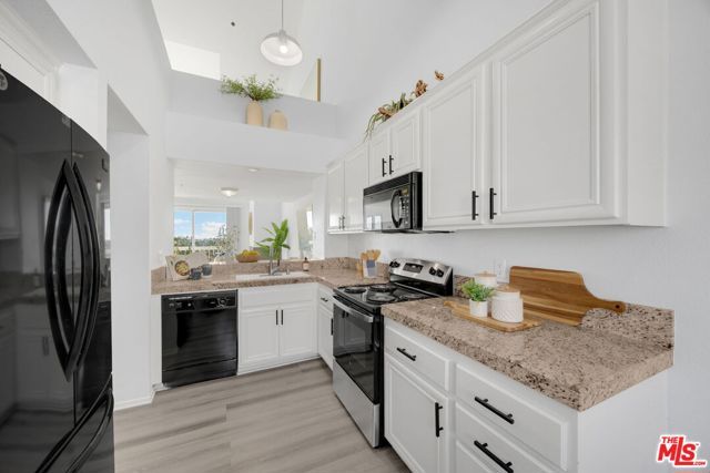 20371 Bluffside Circle B410, Huntington Beach, CA 92646