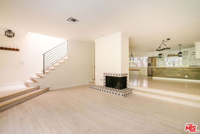 141 N Clark Drive 2, West Hollywood, CA 90048