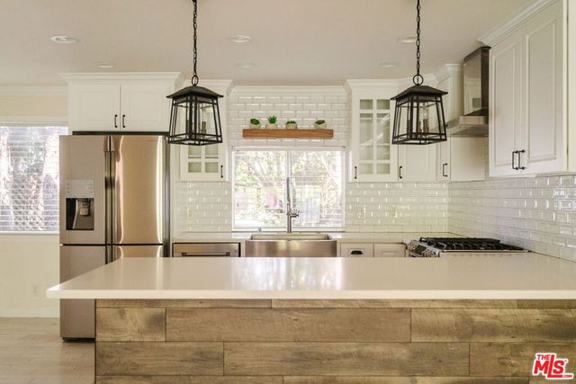 141 N Clark Drive 2, West Hollywood, CA 90048