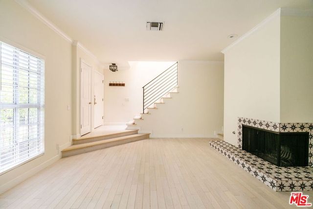 141 N Clark Drive 2, West Hollywood, CA 90048