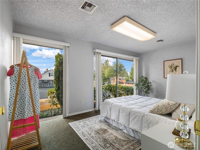 3102 Bridgeport Way W, University Place, WA 98466