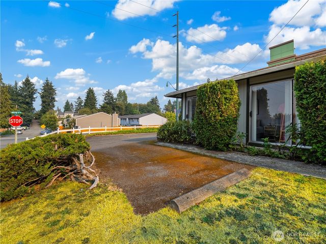 3102 Bridgeport Way W, University Place, WA 98466
