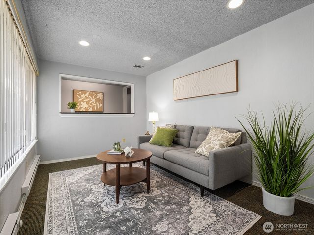 3102 Bridgeport Way W, University Place, WA 98466