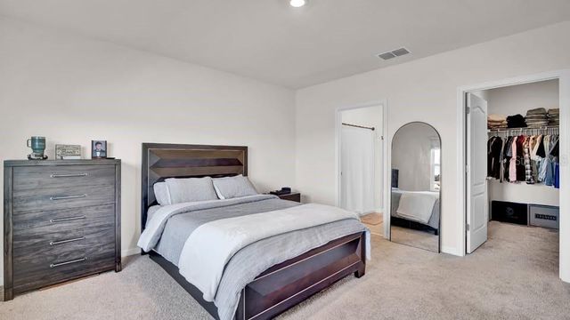 2722 REDDISH EGRET BEND, Harmony, FL 34773