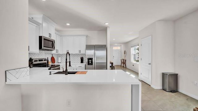 2722 REDDISH EGRET BEND, Harmony, FL 34773