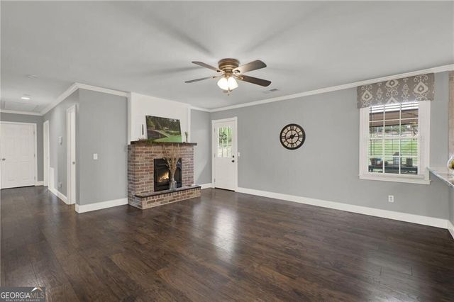 102 Ivy Lane, Calhoun, GA 30701