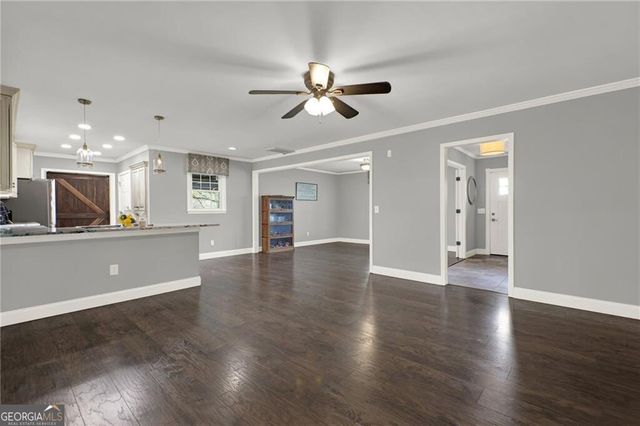 102 Ivy Lane, Calhoun, GA 30701