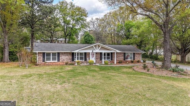 102 Ivy Lane, Calhoun, GA 30701