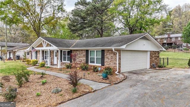 102 Ivy Lane, Calhoun, GA 30701