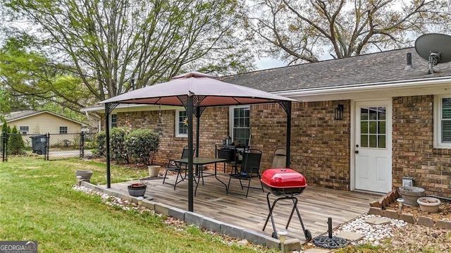 102 Ivy Lane, Calhoun, GA 30701