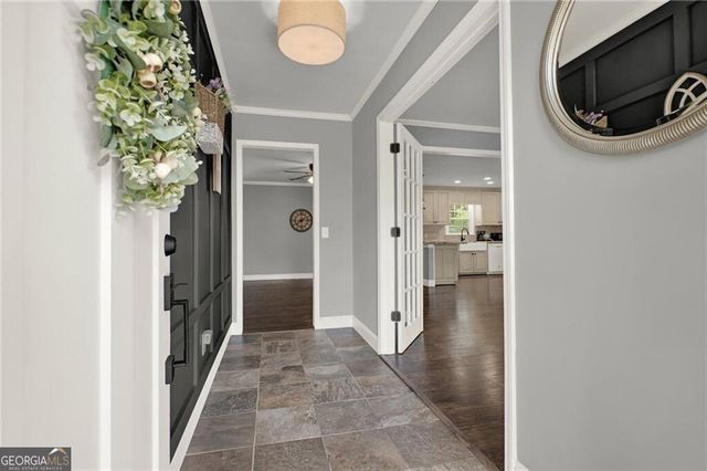 102 Ivy Lane, Calhoun, GA 30701