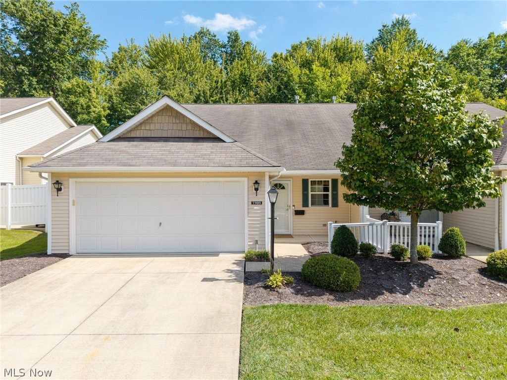 7393 Willow Woods Drive, North Olmsted, OH 44070