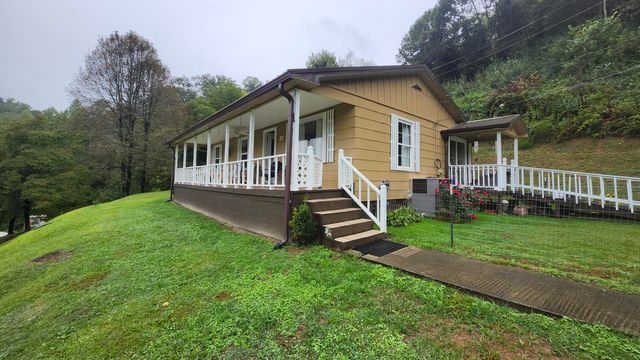 37 Hamilton Lane, Hazard, KY 41701