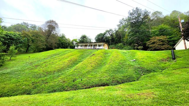 37 Hamilton Lane, Hazard, KY 41701