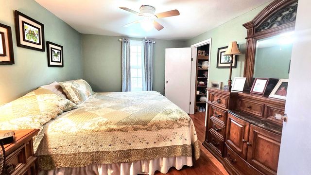 37 Hamilton Lane, Hazard, KY 41701