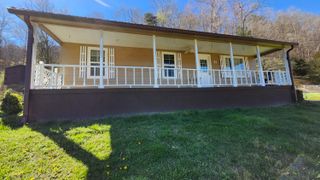 37 Hamilton Lane, Hazard, KY 41701