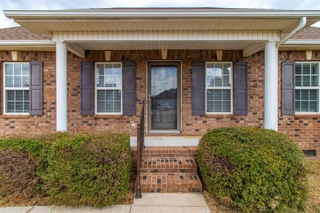 4910 Court Dr, Murfreesboro, TN 37128