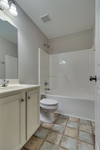 4910 Court Dr, Murfreesboro, TN 37128