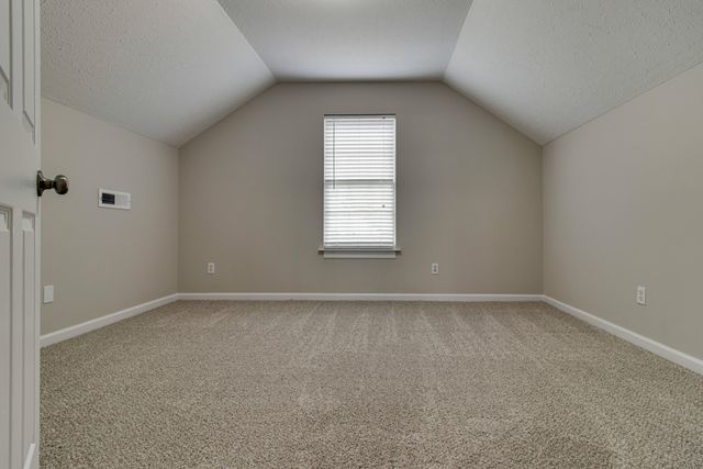 4910 Court Dr, Murfreesboro, TN 37128