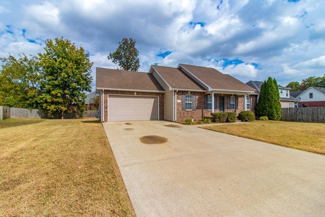 4910 Court Dr, Murfreesboro, TN 37128