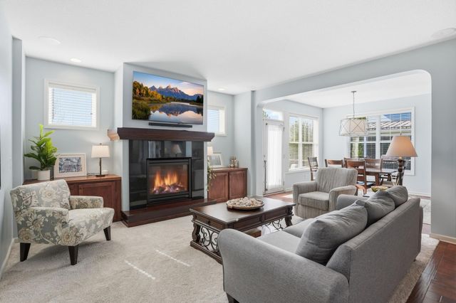 16885 Diamonte Way, Lakeville, MN 55044