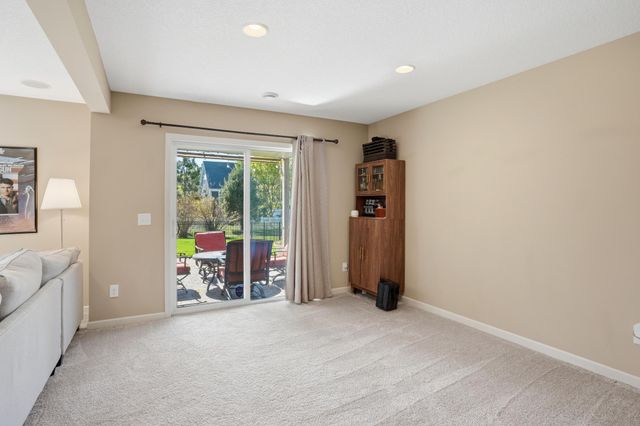 16885 Diamonte Way, Lakeville, MN 55044