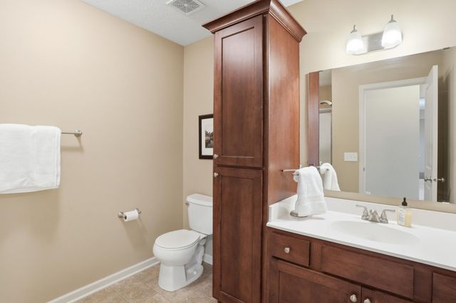 16885 Diamonte Way, Lakeville, MN 55044