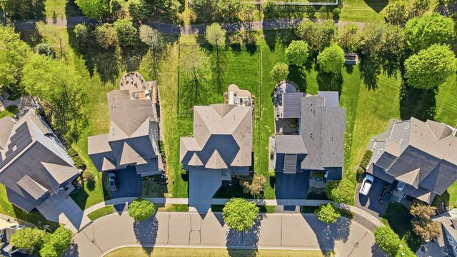16885 Diamonte Way, Lakeville, MN 55044