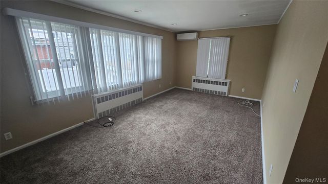 465 Magnolia Boulevard, Long Beach, NY 11561