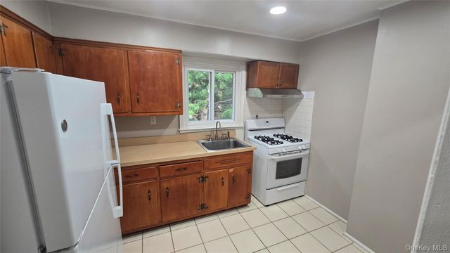 465 Magnolia Boulevard, Long Beach, NY 11561