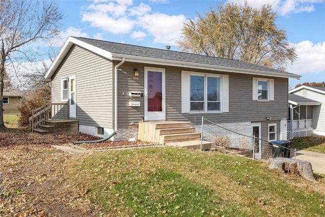 1310 Linnview Drive, Marion, IA 52302