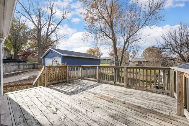 1310 Linnview Drive, Marion, IA 52302