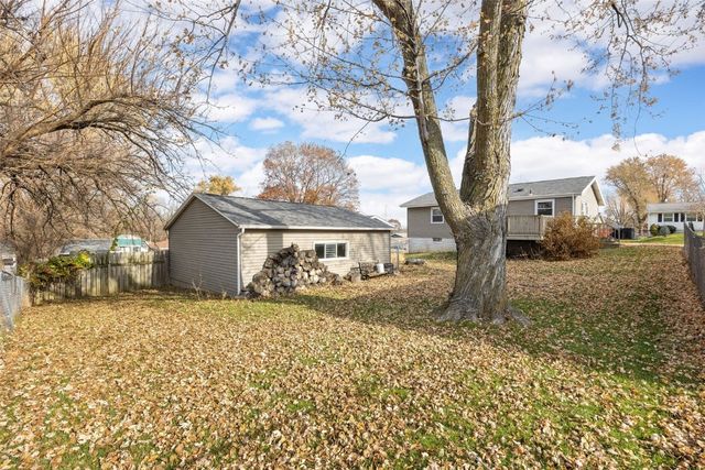 1310 Linnview Drive, Marion, IA 52302