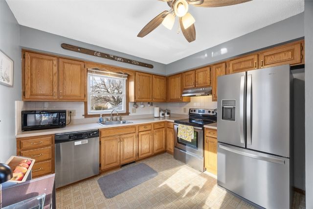 1310 Linnview Drive, Marion, IA 52302