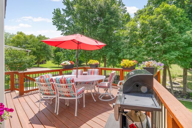 828 Brooke Valley Trce, Clarksville, TN 37043