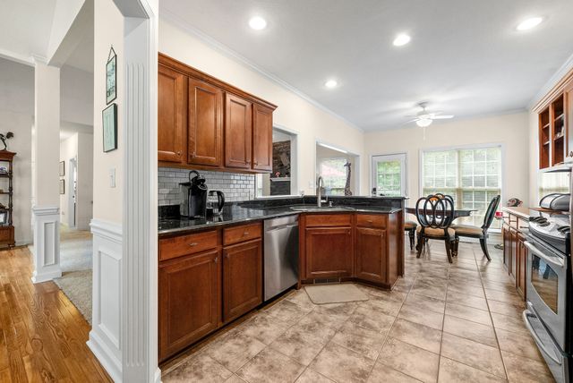 828 Brooke Valley Trce, Clarksville, TN 37043