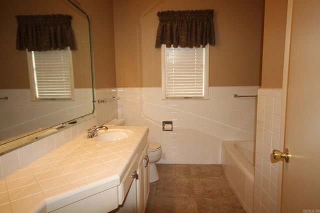 1203 W Sunset, Nashville, AR 71852