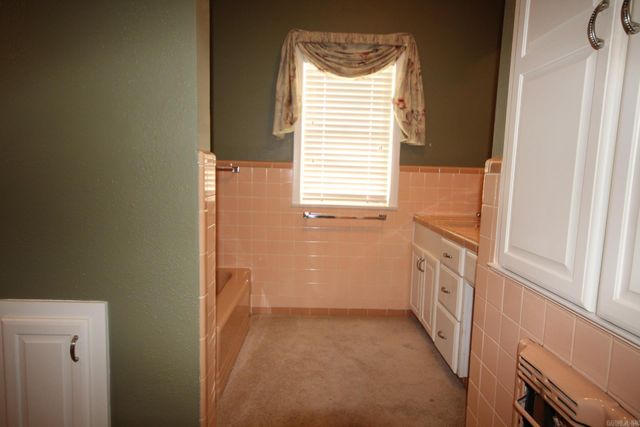 1203 W Sunset, Nashville, AR 71852