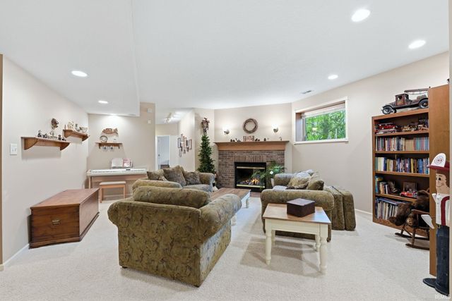 2902 Briardale Drive, Fort Wayne, IN 46825