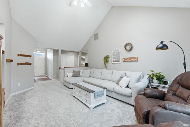 2902 Briardale Drive, Fort Wayne, IN 46825
