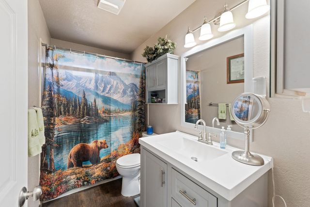 30 E Al Ct, Sacramento, CA 95838